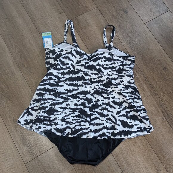 NWT Swim Solutions Women Tummy Control Triple Tier Bust Support 22W - Picture 10 of 11